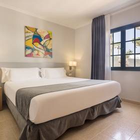 Camera Hotel ILUNION Costa Sal Lanzarote Puerto del Carmen