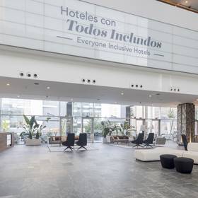 Ricezione Hotel ILUNION Atrium Madrid Ricezione Hotel ILUNION Atrium Madrid