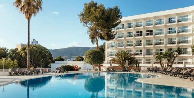 Piscina Hotel ILUNION Palmanova Mallorca Maiorca Piscina Hotel ILUNION Palmanova Mallorca Maiorca